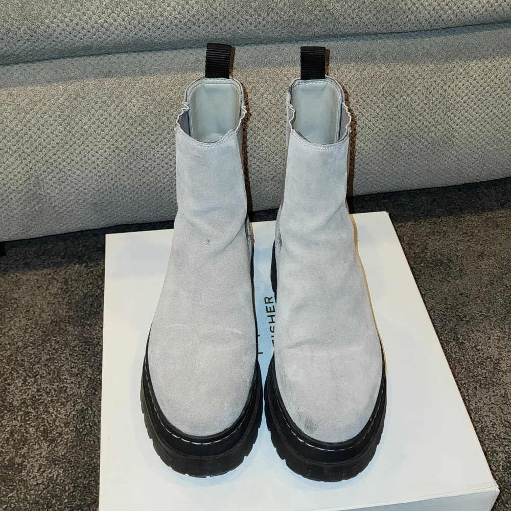 Marc Fisher light gray Pauline Lugsole Boots - Picture 2 of 9